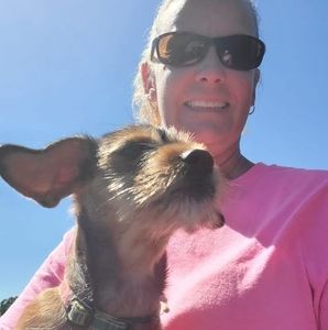 Meet your Posher, Laura